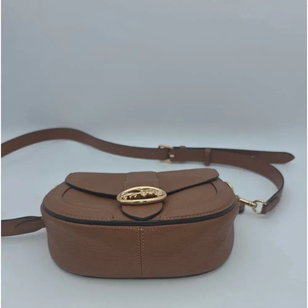 Coach Saddle Bag with Horse and Carriage – Camel Pebbled Leather